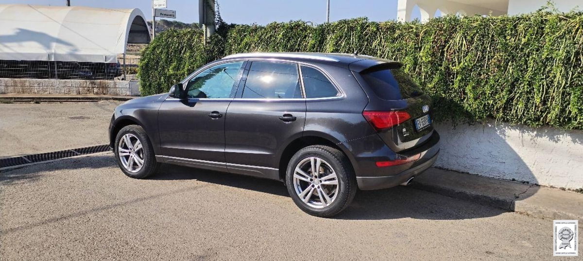 Audi Q5 2.0 TDI 177 CV quattro Advanced (2)