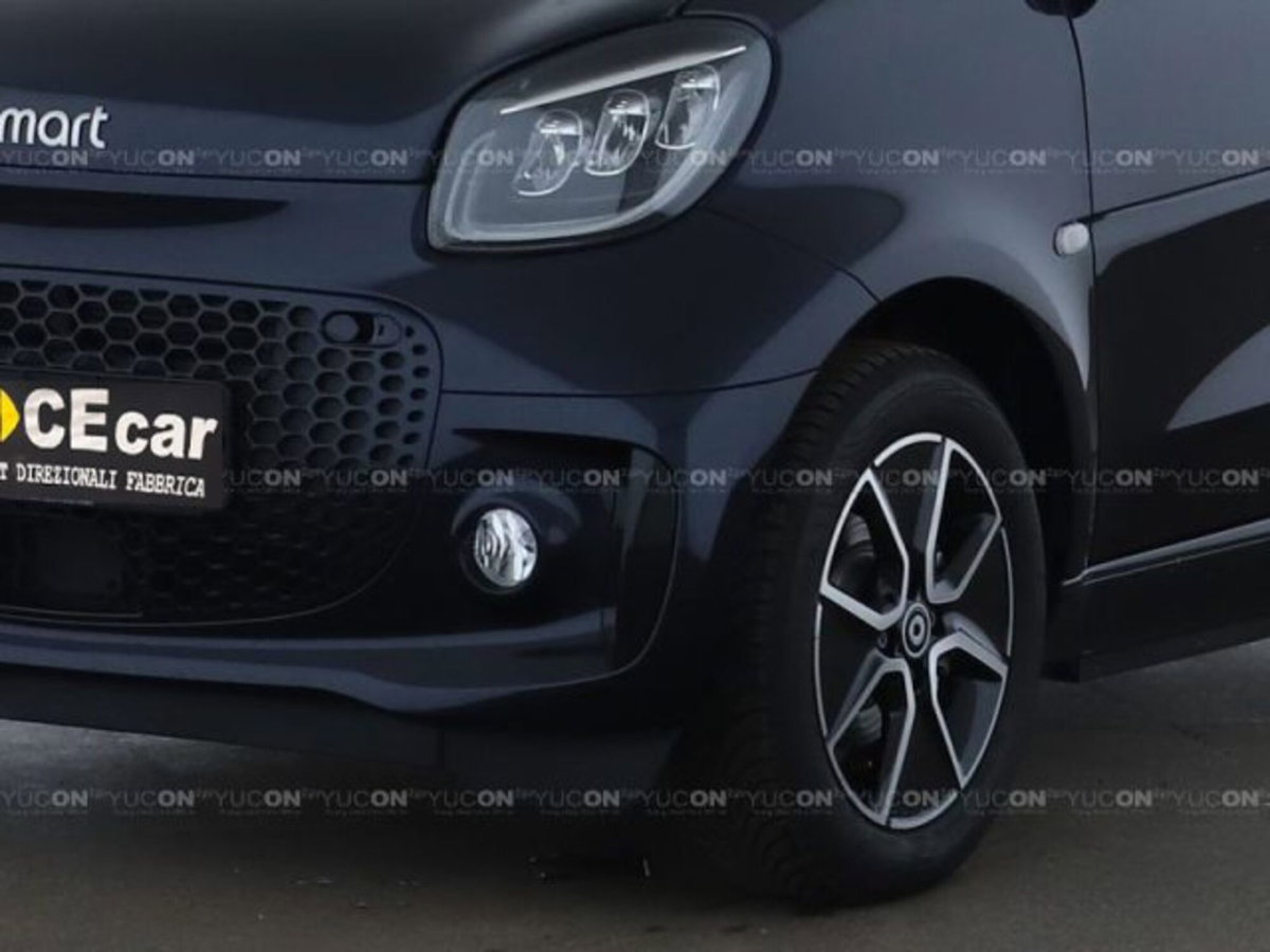 smart Fortwo EQ Passion Nightsky (2)