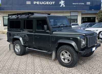 Land Rover Defender 110 2.4 TD4 Station Wagon SE usata