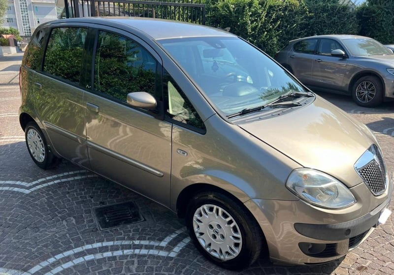 Lancia Musa Diva