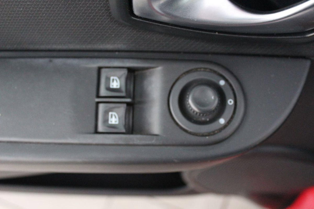 Renault Clio Sporter 1.5 dCi 8V 75CV Live (19)