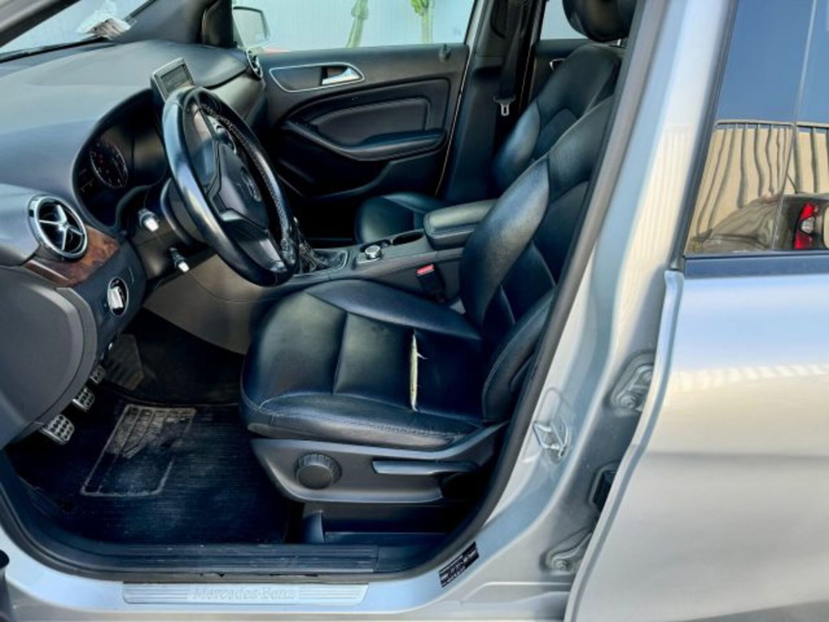 Mercedes-Benz Classe B 200 CDI BlueEFFICIENCY Premium (8)