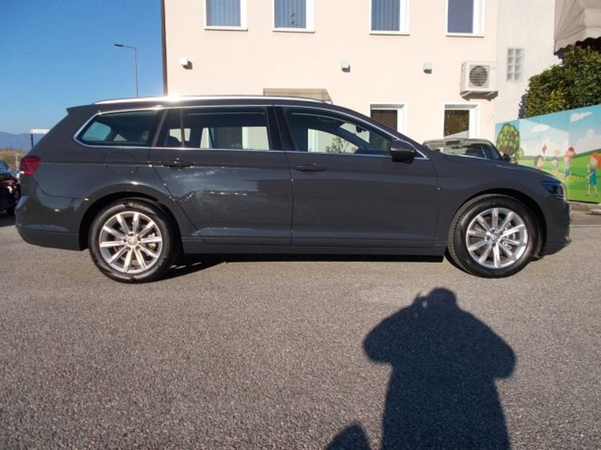 Volkswagen Passat Variant 1.6 TDI SCR DSG Business BMT (5)