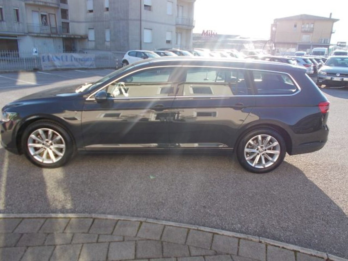 Volkswagen Passat Variant 1.6 TDI SCR DSG Business BMT (7)
