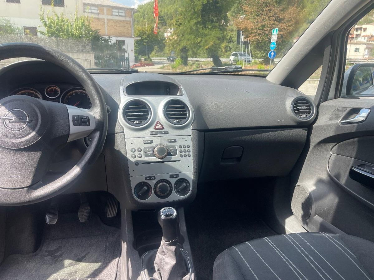 Opel Corsa 1.2 80CV 3 porte GPL-TECH Club (13)