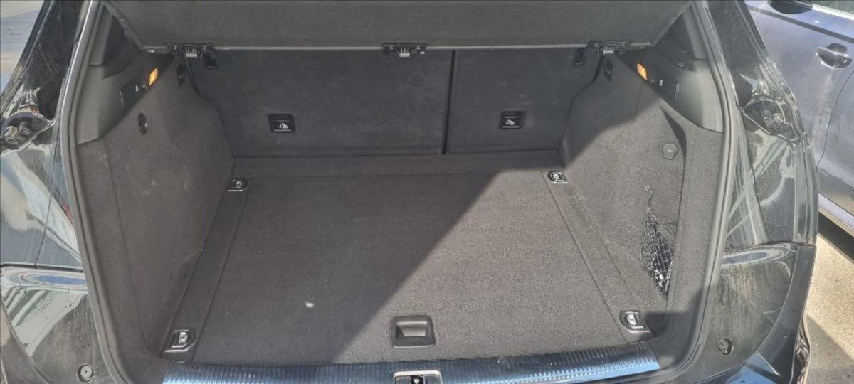 Audi Q5 2.0 TDI 150 CV clean diesel Advanced (8)