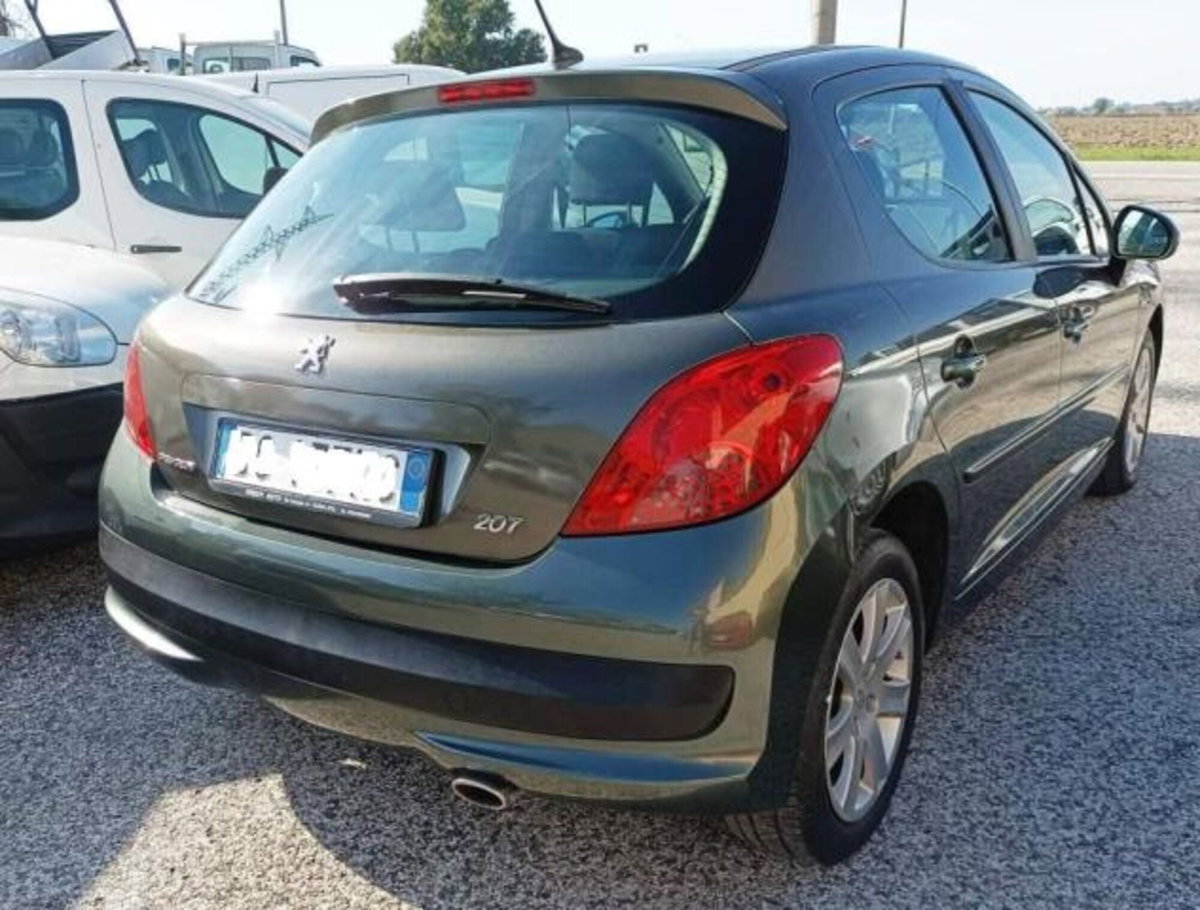 Peugeot 207 HDi 110CV 5p. XS (3)