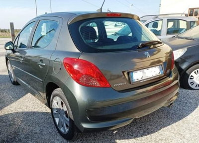 Peugeot 207 HDi 110CV 5p. XS (4)