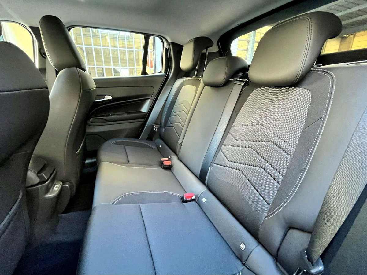 Jeep Avenger 1.2 turbo Summit fwd 100cv (10)