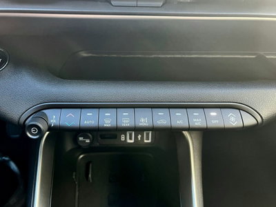 Jeep Avenger 1.2 turbo Summit fwd 100cv (15)