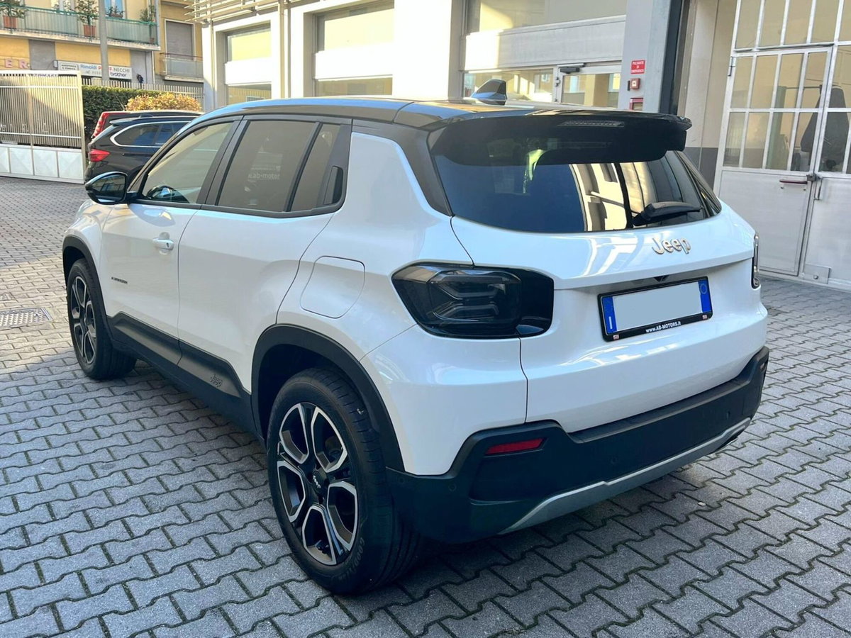Jeep Avenger 1.2 turbo Summit fwd 100cv (7)