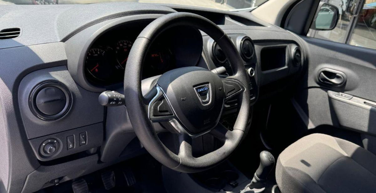 Dacia Dokker Pick-up SCe 110 CV GPL Pick-Up (8)