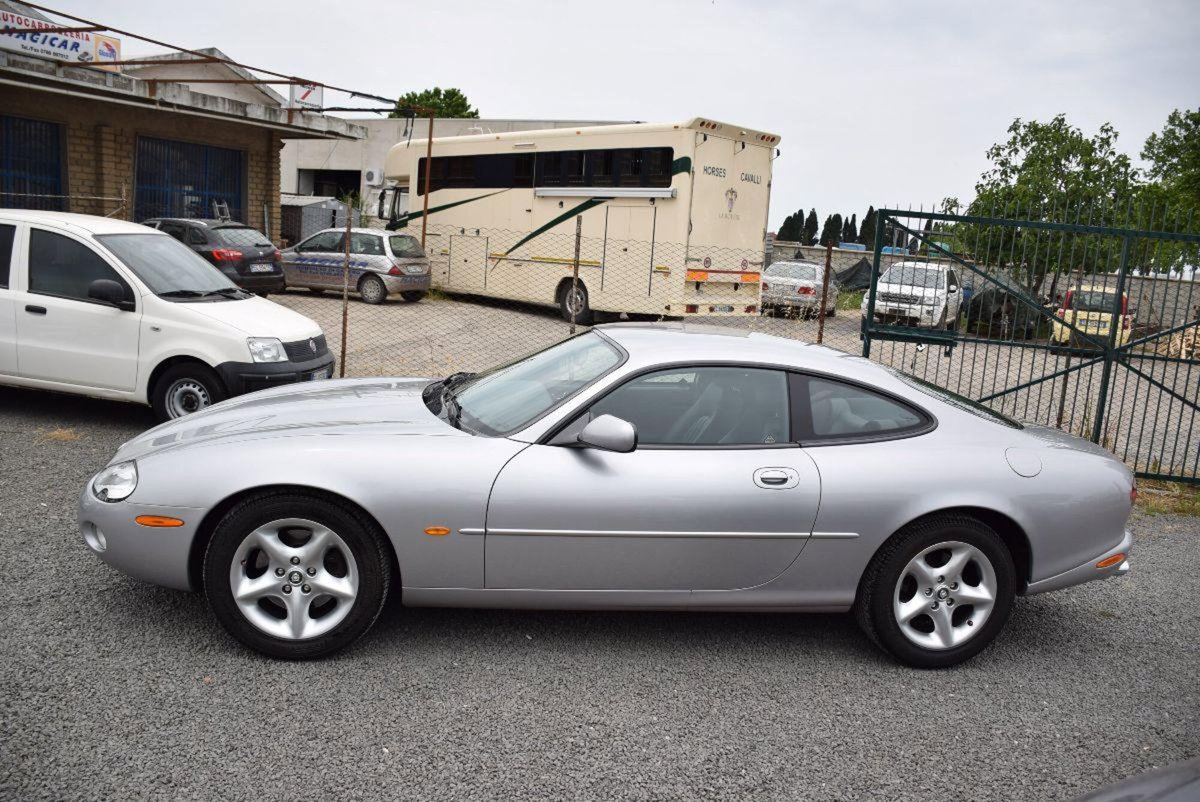 Jaguar XK8 4.0 Coupé (11)