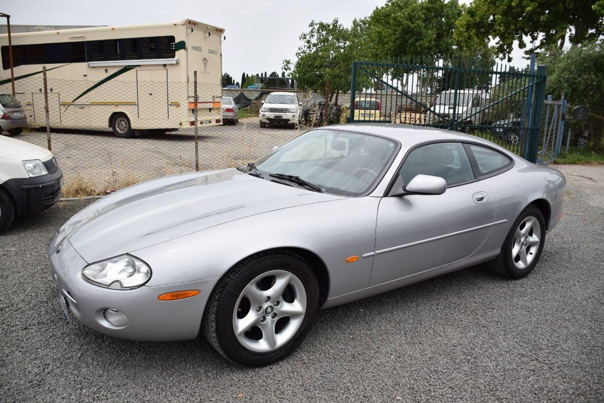 Jaguar XK8 4.0 Coupé (12)