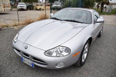 Jaguar XK8 4.0 Coupé (13)