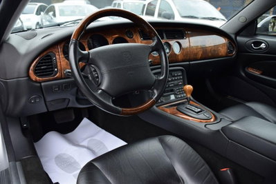 Jaguar XK8 4.0 Coupé (18)