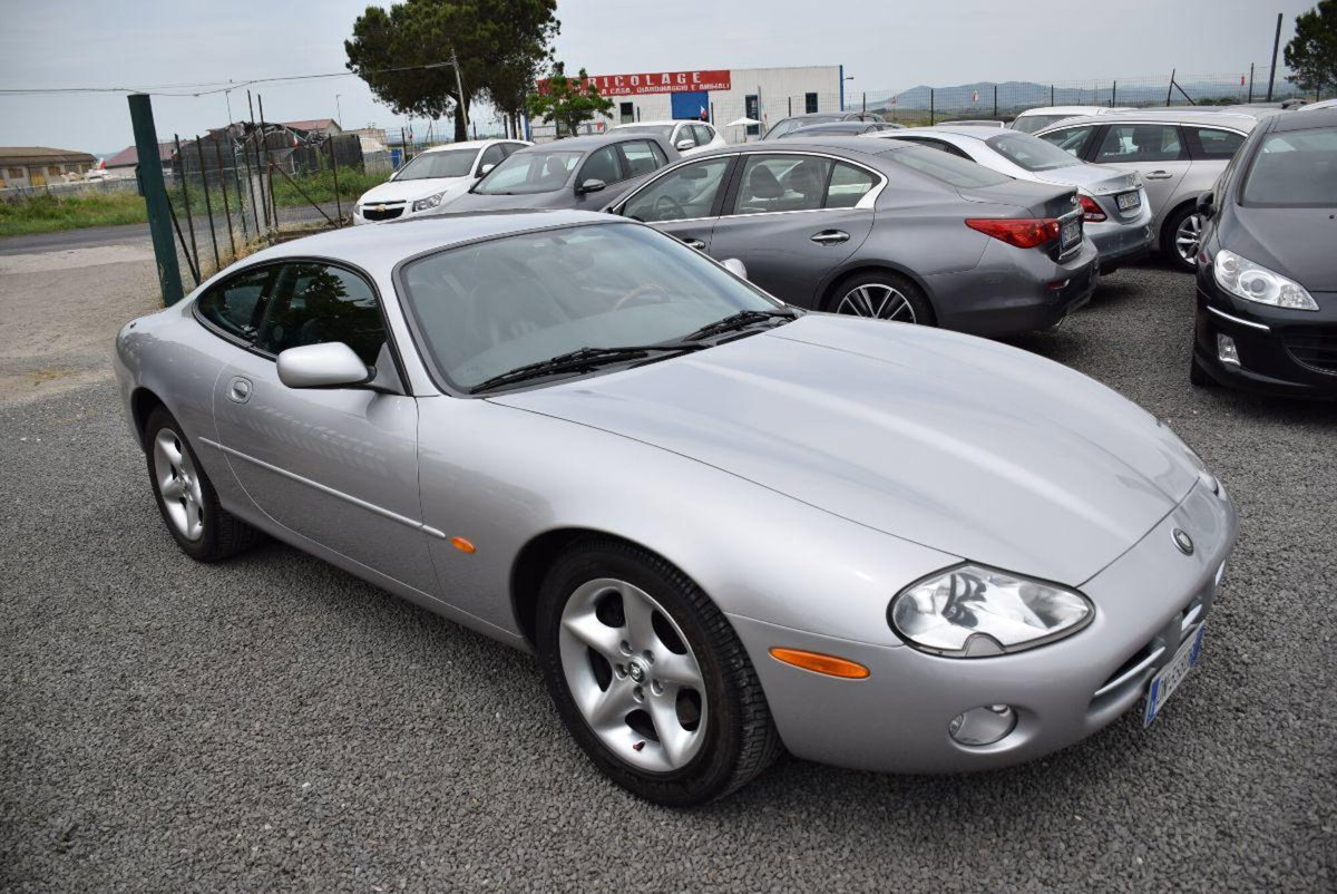 Jaguar XK8 4.0 Coupé (3)