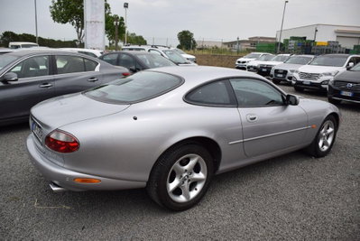 Jaguar XK8 4.0 Coupé (5)