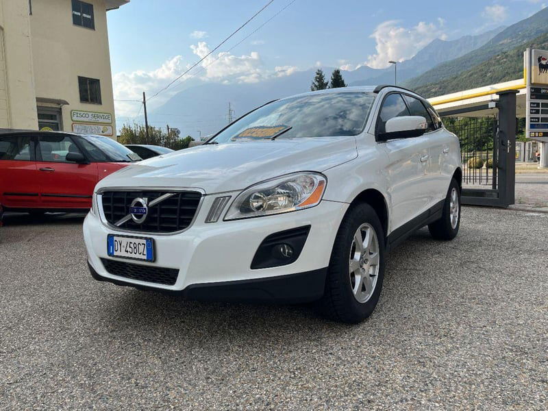 Volvo XC60 2.4 D 163 CV AWD Geartronic Momentum