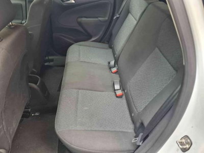 Opel Crossland X 1.2 12V Innovation (9)