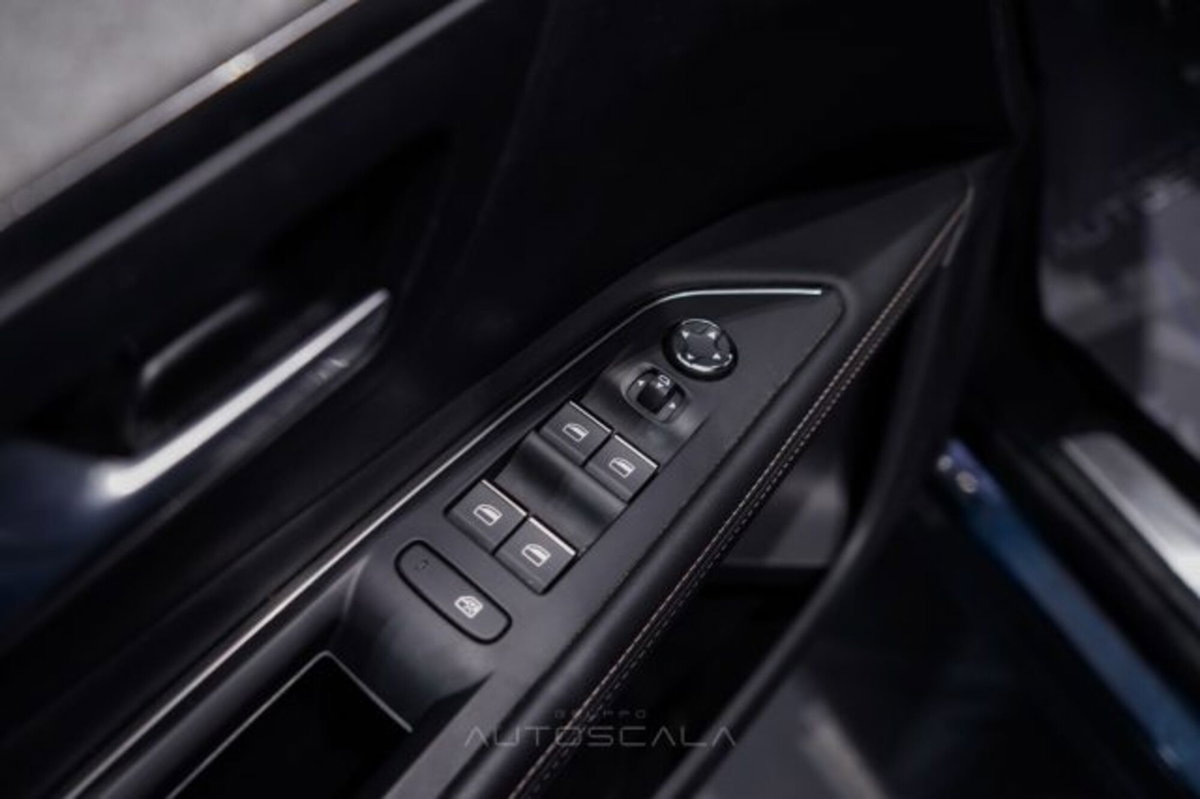 Peugeot 5008 PureTech Turbo 130 S&S EAT8 GT (10)