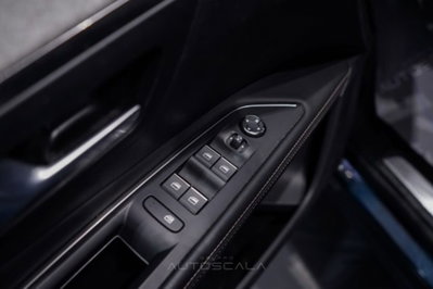 Peugeot 5008 PureTech Turbo 130 S&S EAT8 GT (10)