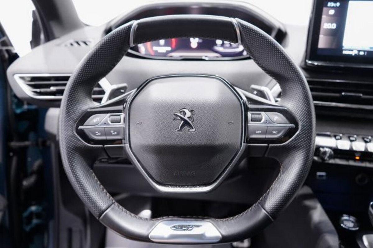 Peugeot 5008 PureTech Turbo 130 S&S EAT8 GT (13)