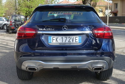 Mercedes-Benz GLA SUV 180 d Premium (6)