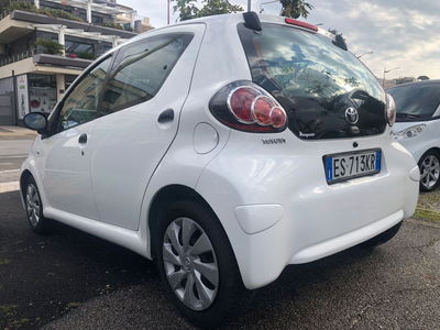 Toyota Aygo 1.0 12V VVT-i 5 porte Active Connect  usata