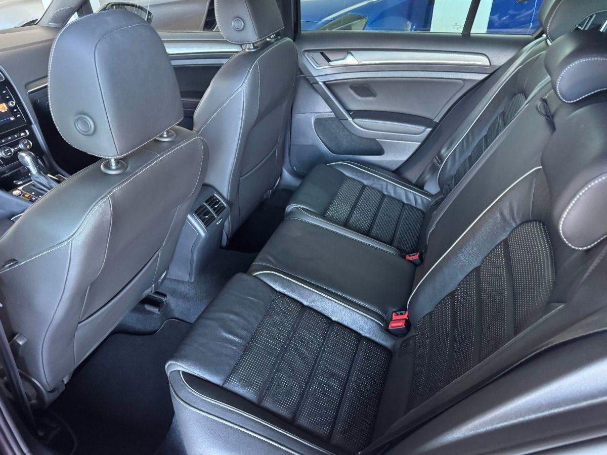 Volkswagen Golf GTD 2.0 TDI DSG 5p. BlueMotion Technology (11)