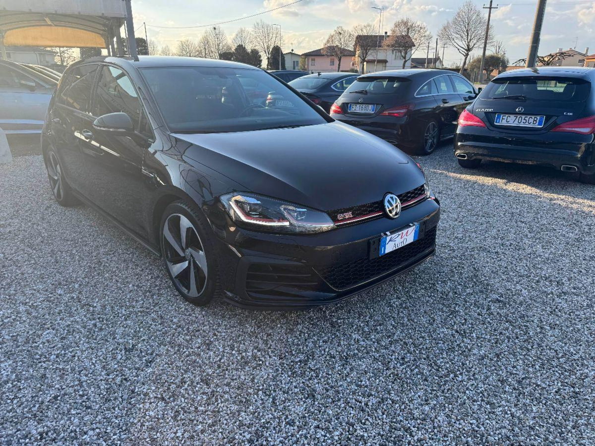Volkswagen Golf GTI Performance 2.0 TSI DSG 5p. BlueMotion Technology (2)