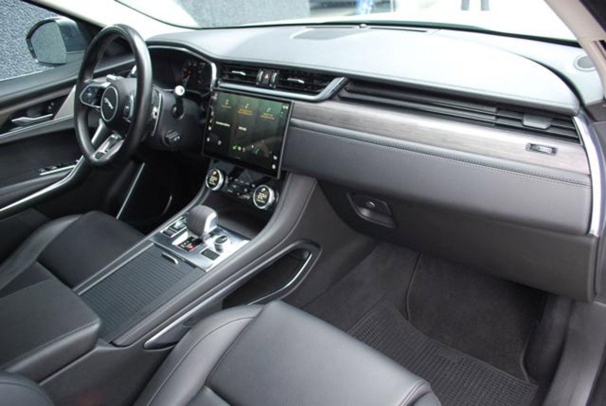 Jaguar F-Pace 2.0 D 163 CV AWD aut. (19)