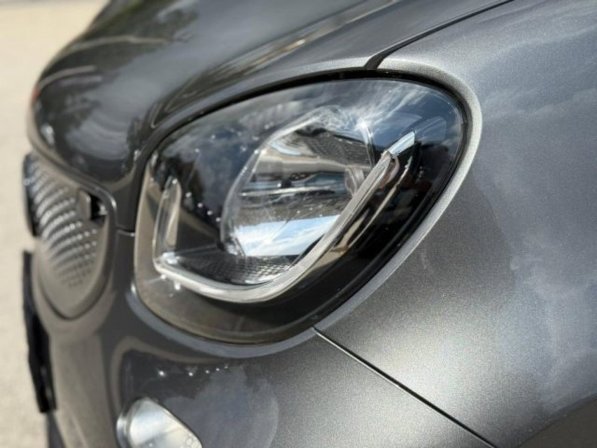smart forfour forfour BRABUS 0.9 Turbo twinamic (12)