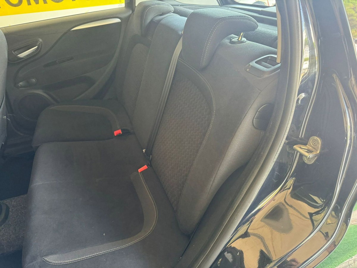 Fiat Punto 1.3 MJT II S&S 95 CV 5 porte Street (11)