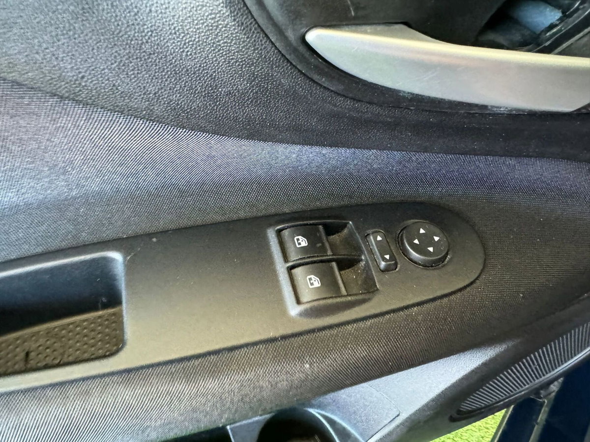Fiat Punto 1.3 MJT II S&S 95 CV 5 porte Street (15)