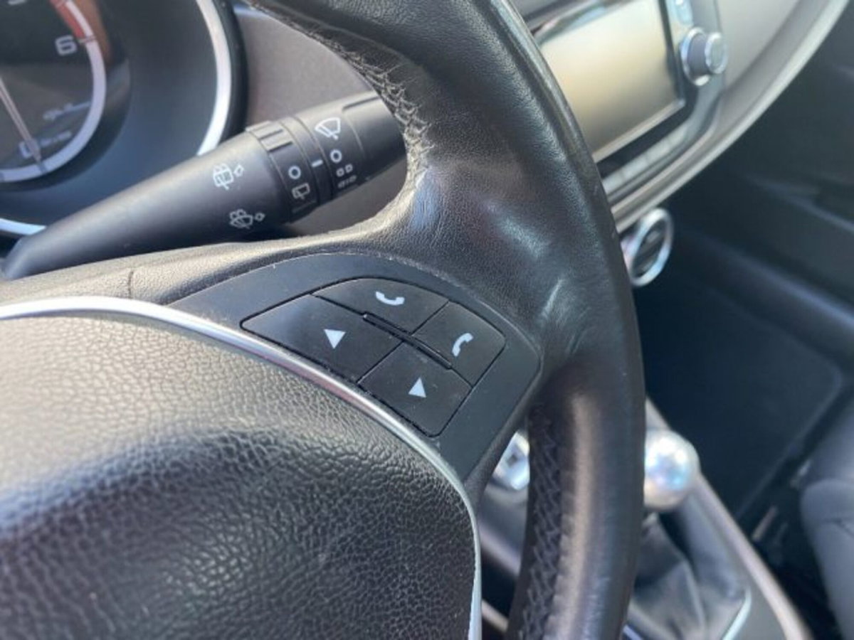 Alfa Romeo Giulietta 1.6 JTDm-2 Giulietta (12)