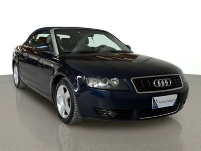 Audi A4 Cabrio Cabriolet 2.5 V6 TDI cat (3)