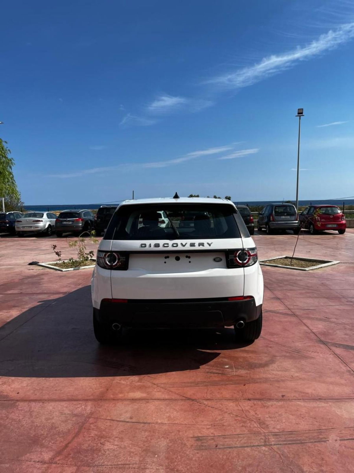 Land Rover Discovery Sport 2.0 TD4 150 CV HSE (2)