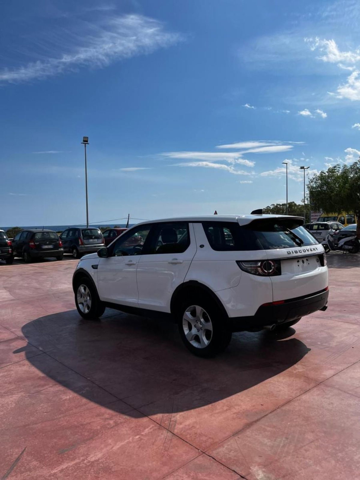 Land Rover Discovery Sport 2.0 TD4 150 CV HSE (3)