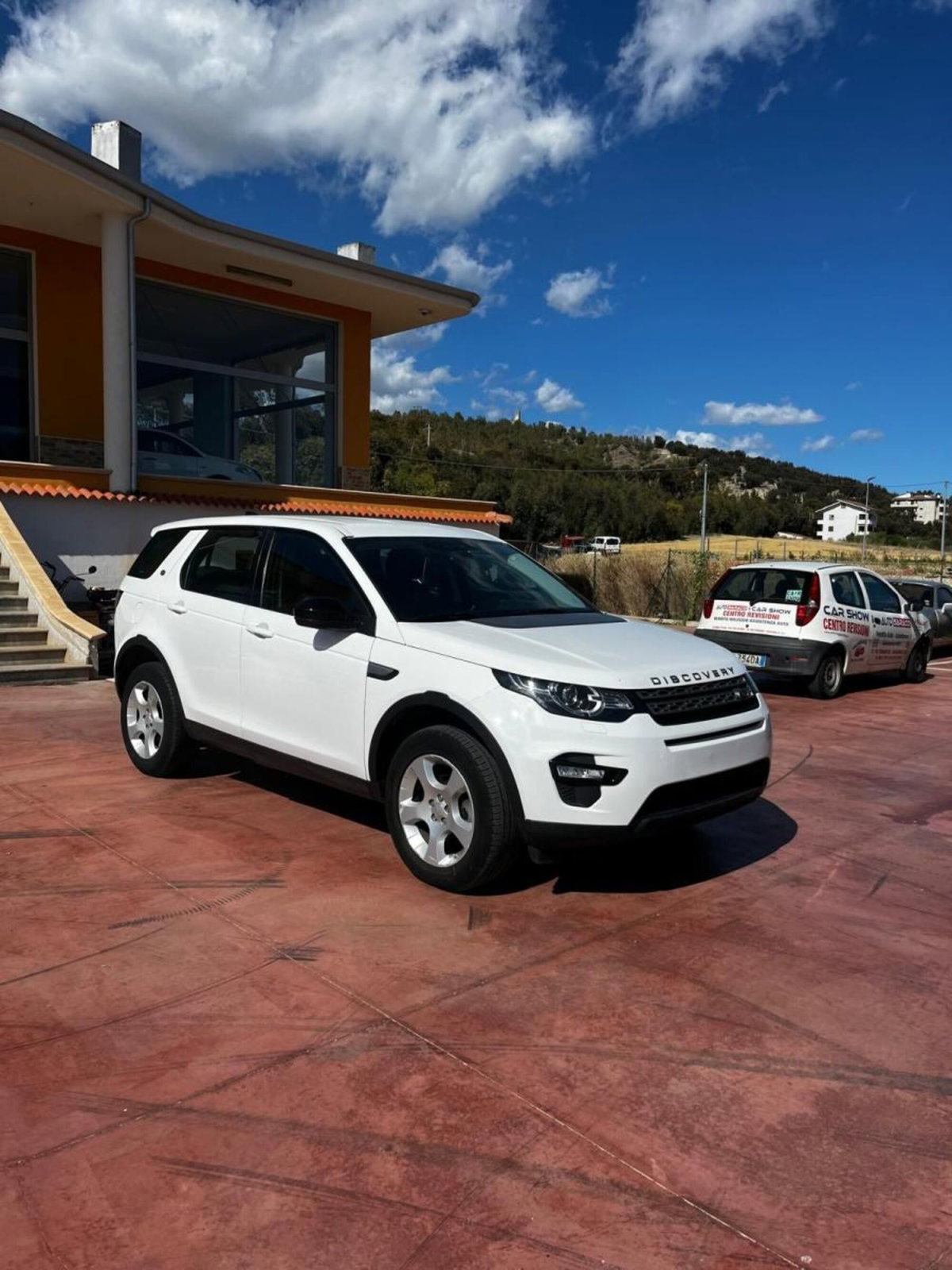Land Rover Discovery Sport 2.0 TD4 150 CV HSE (4)