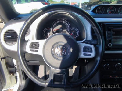 Volkswagen Maggiolino 1.6 TDI Design (16)