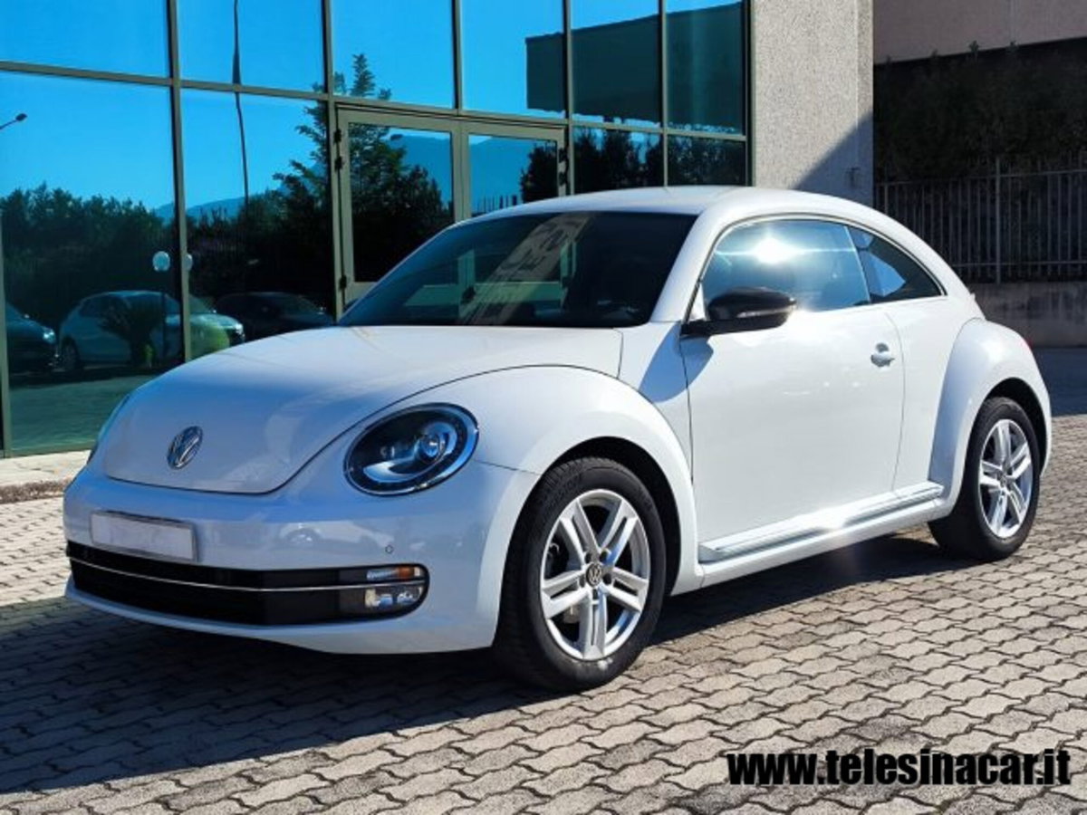 Volkswagen Maggiolino 1.6 TDI Design (2)