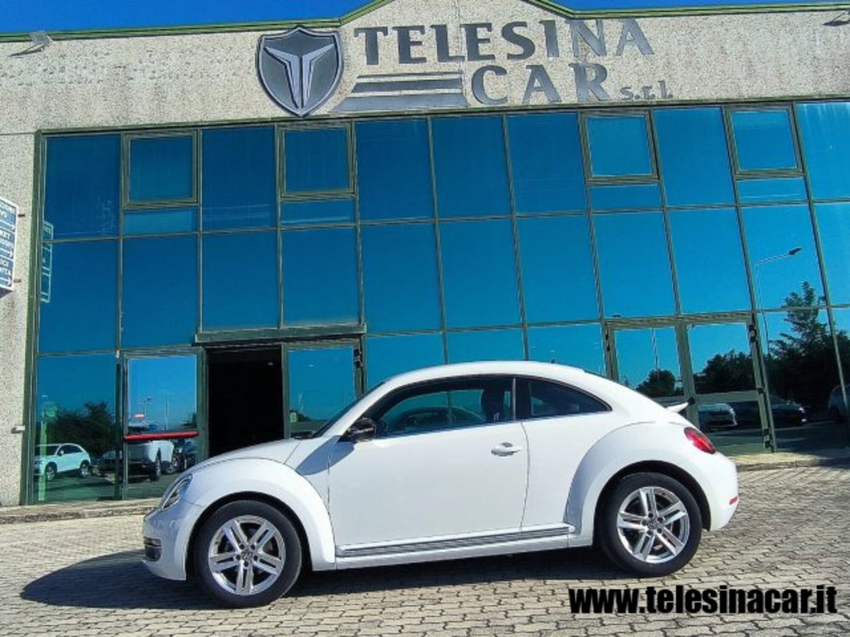 Volkswagen Maggiolino 1.6 TDI Design (5)