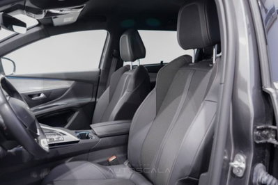Peugeot 5008 PureTech Turbo 130 S&S EAT8 GT (11)