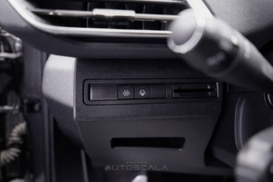 Peugeot 5008 PureTech Turbo 130 S&S EAT8 GT (12)