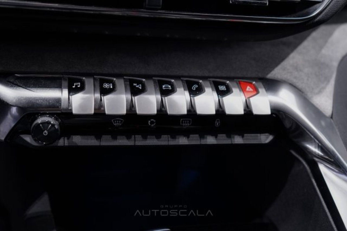 Peugeot 5008 PureTech Turbo 130 S&S EAT8 GT (20)