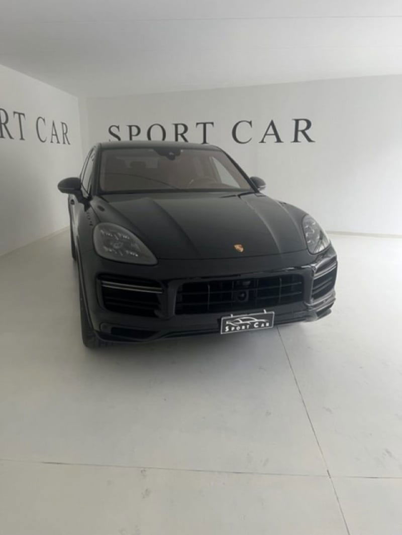 Porsche Cayenne Coupé 4.0 V8 Turbo