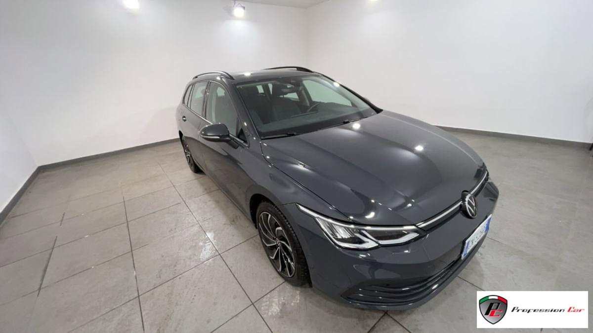 Volkswagen Golf Variant 2.0 tdi Life 150cv dsg (2)