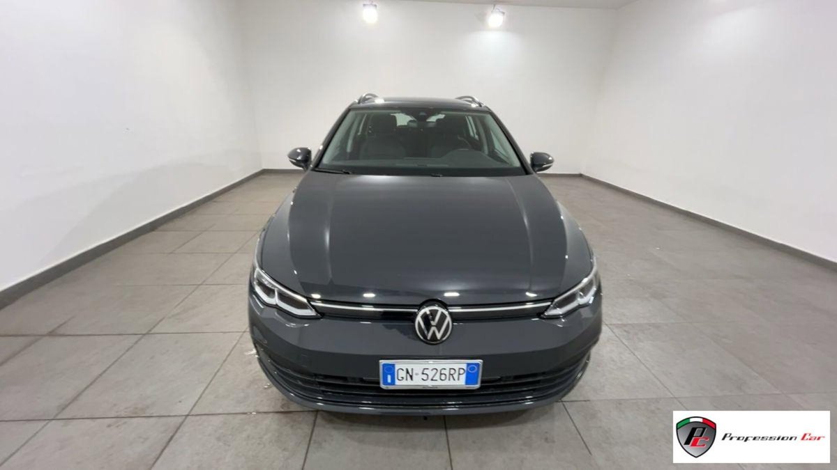 Volkswagen Golf Variant 2.0 tdi Life 150cv dsg (3)