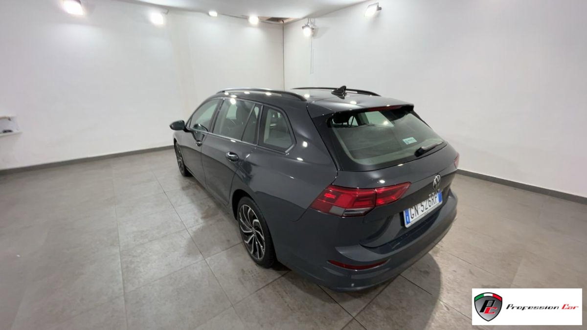 Volkswagen Golf Variant 2.0 tdi Life 150cv dsg (4)